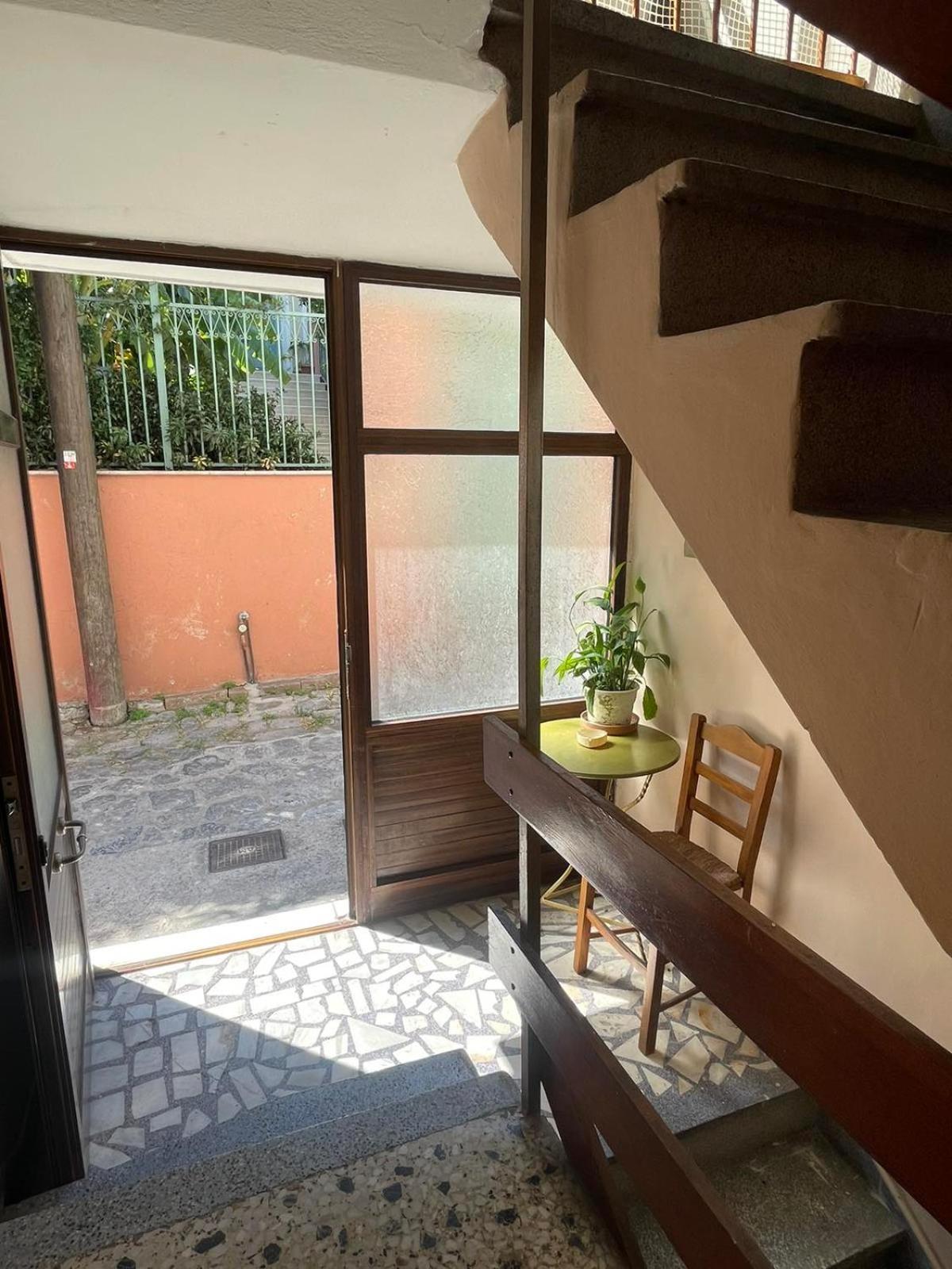 Konstan'Shouse Apartment Mytilene ภายนอก รูปภาพ
