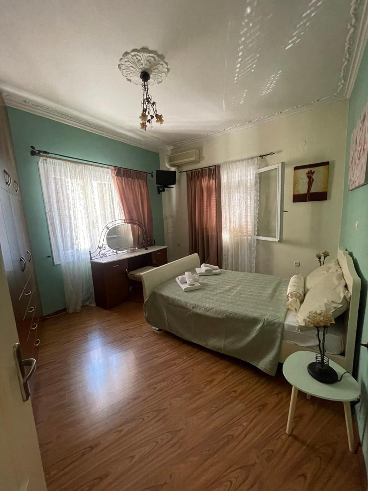 Konstan'Shouse Apartment Mytilene ภายนอก รูปภาพ