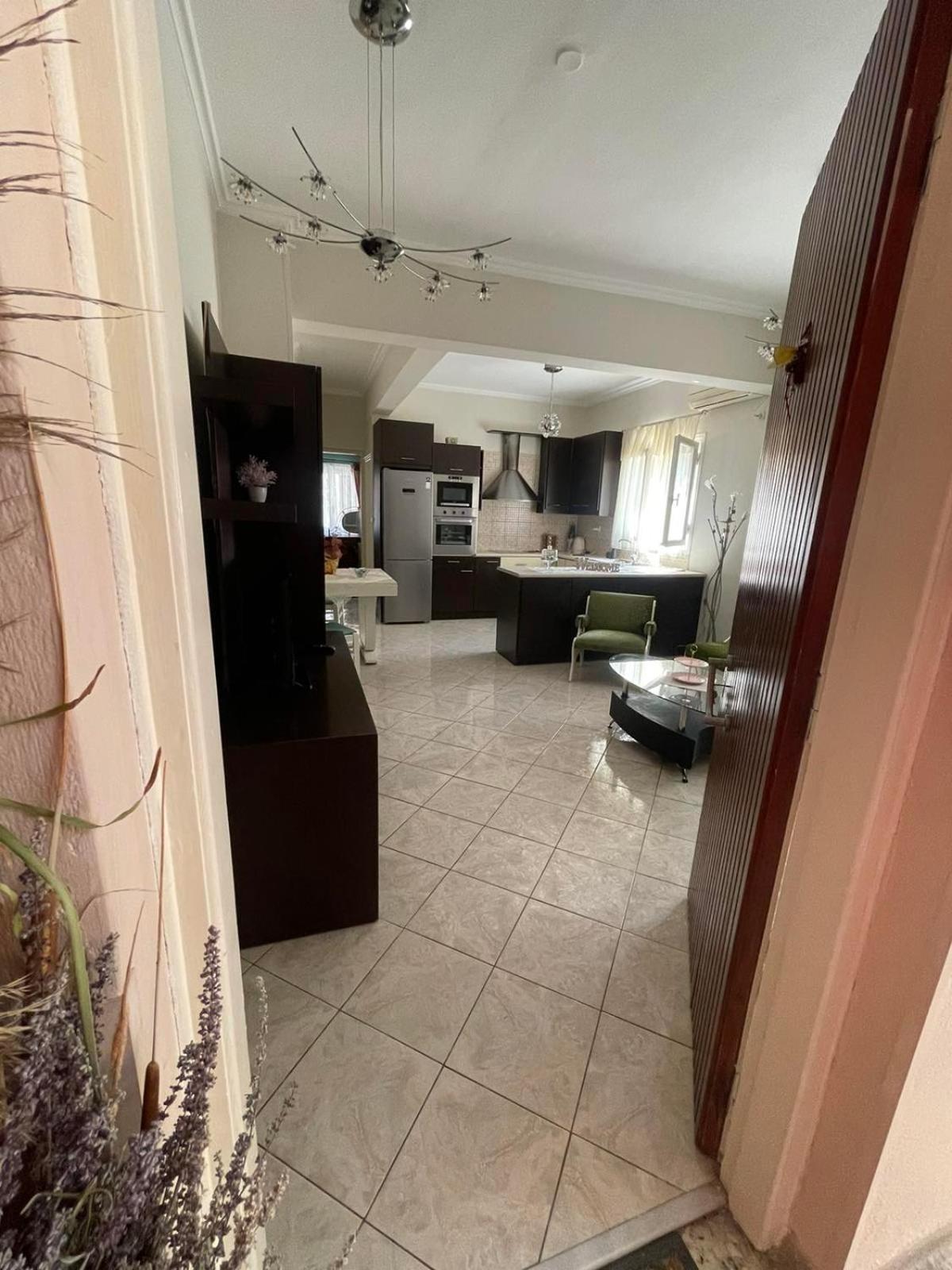 Konstan'Shouse Apartment Mytilene ภายนอก รูปภาพ